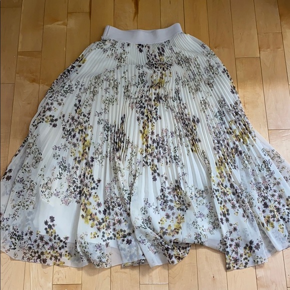 Nwot Aritzia twirl skirt - Picture 5 of 11